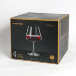 Paket staklenih čaša za crno vino Marta sa jednom čašom izvan kutije